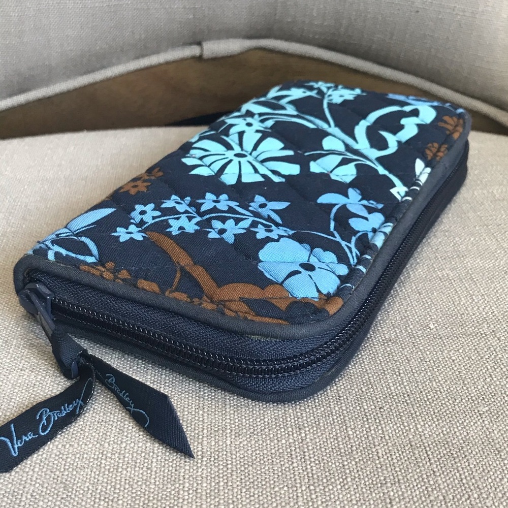 πHPπVeraBradley zip accordion wallet/wristlet - Picture 8 of 12